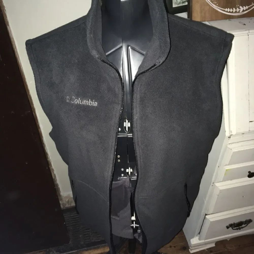 Columbia M black fleece zipped vest